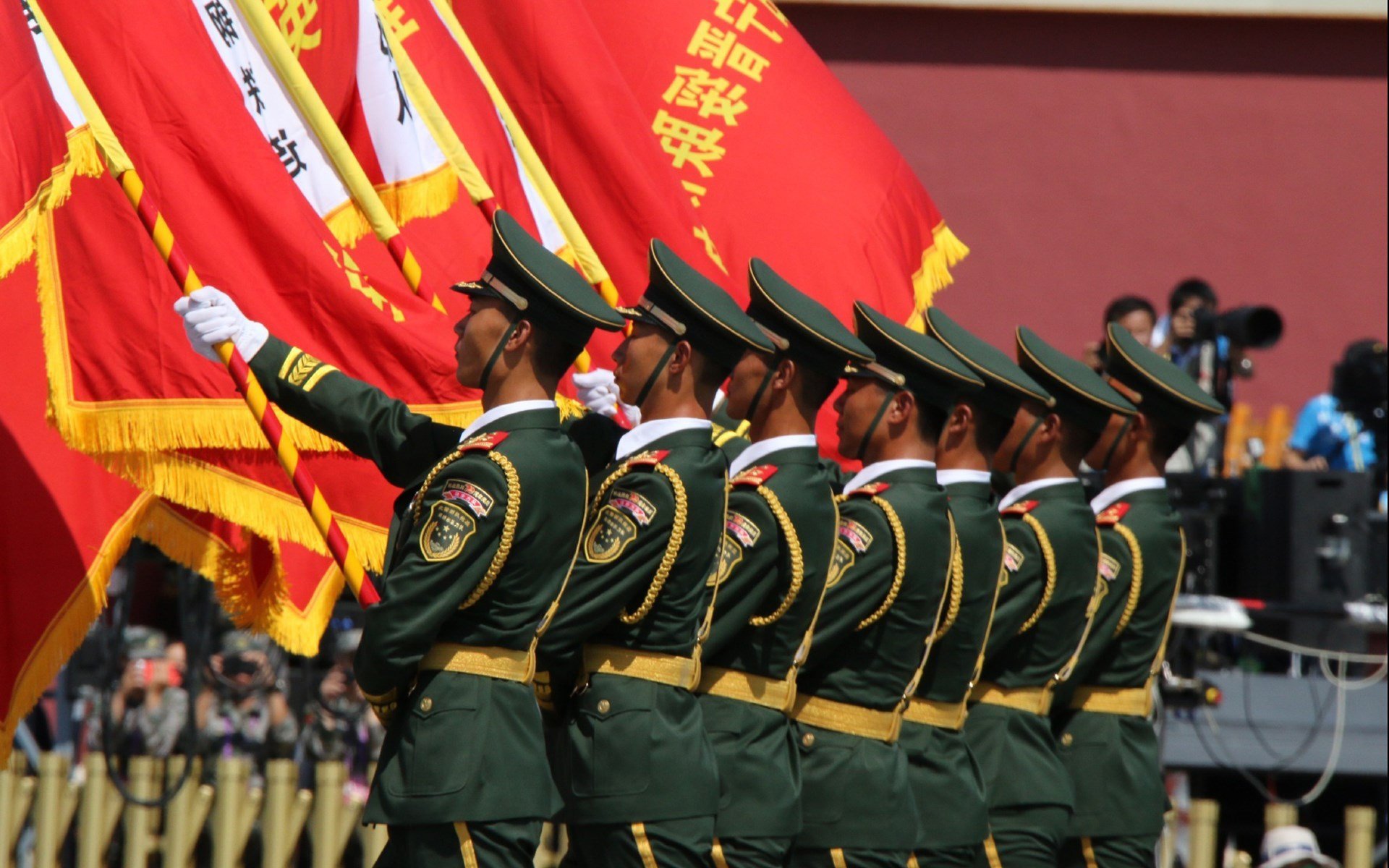 交易风云：最新转会动态全面解析，交易风云录