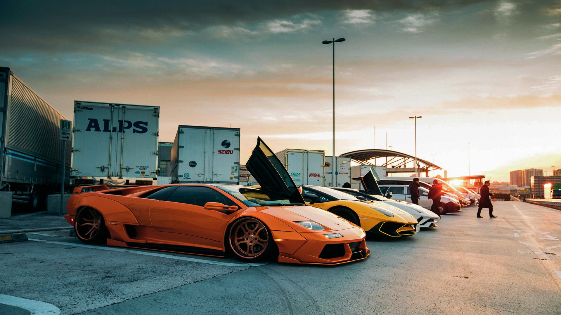 九游体育网站-广场舞促进民族团结，广场舞民族大团结视频